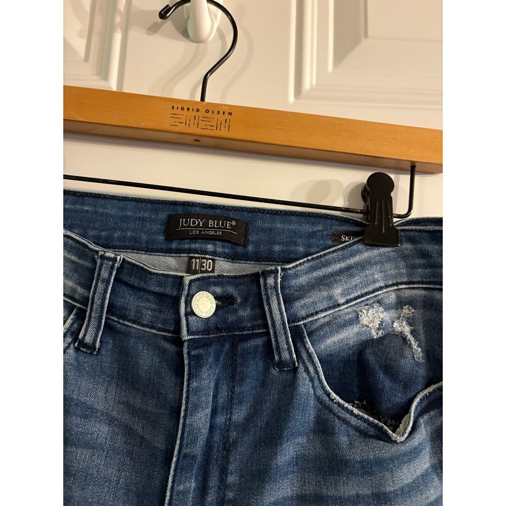 Judy Blue women's distressed denim jeans skinny fit size 11/30 - Picture 2 of 3